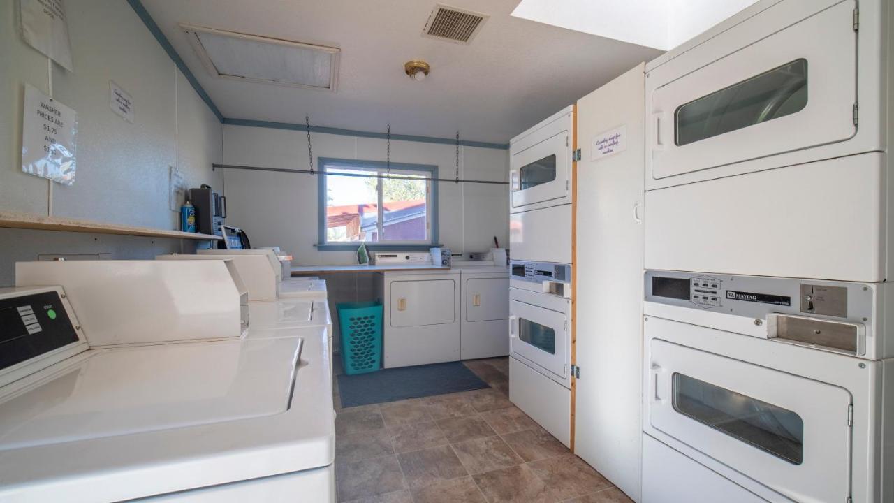 Funstays Glamping Setup Tent In Rv Park #6 Ok-T6 Moab Dış mekan fotoğraf